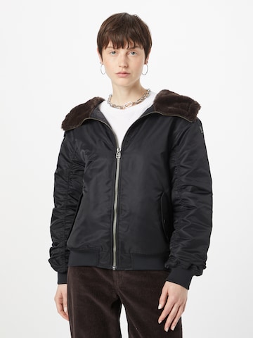 LEVI'S ® Tussenjas 'Oversized Hooded Jacket' in Zwart: voorkant
