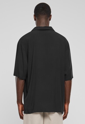 Urban Classics Comfort Fit Skjorta i svart
