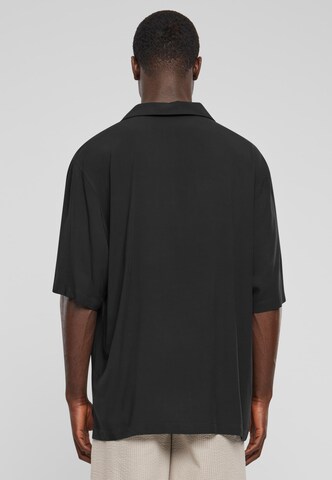 Urban Classics Comfort fit Button Up Shirt in Black