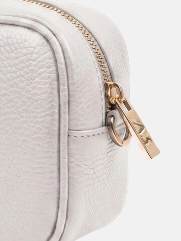 Borsa a tracolla 'Borsa a Tracolla Pelle Genuina 20x15 cm Virginia Rhinè' di Virginia Rhinè in bianco