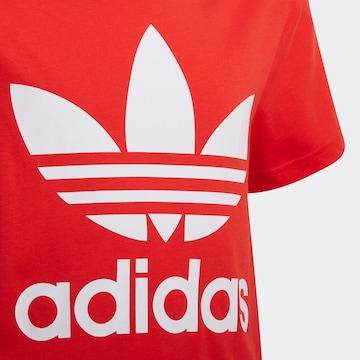 ADIDAS ORIGINALS Тениска 'Trefoil' в червено