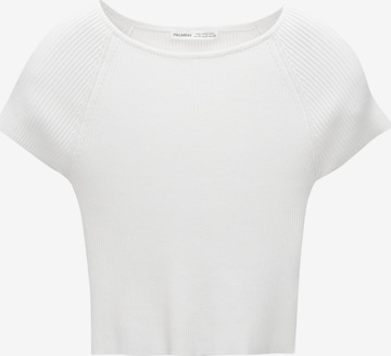 Pull&Bear Sweater in White: front