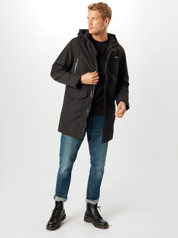 Coupe regular Veste d’hiver LACOSTE en noir