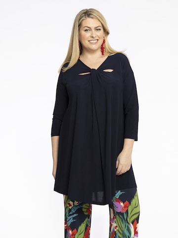 Yoek Tunic in Blue: front