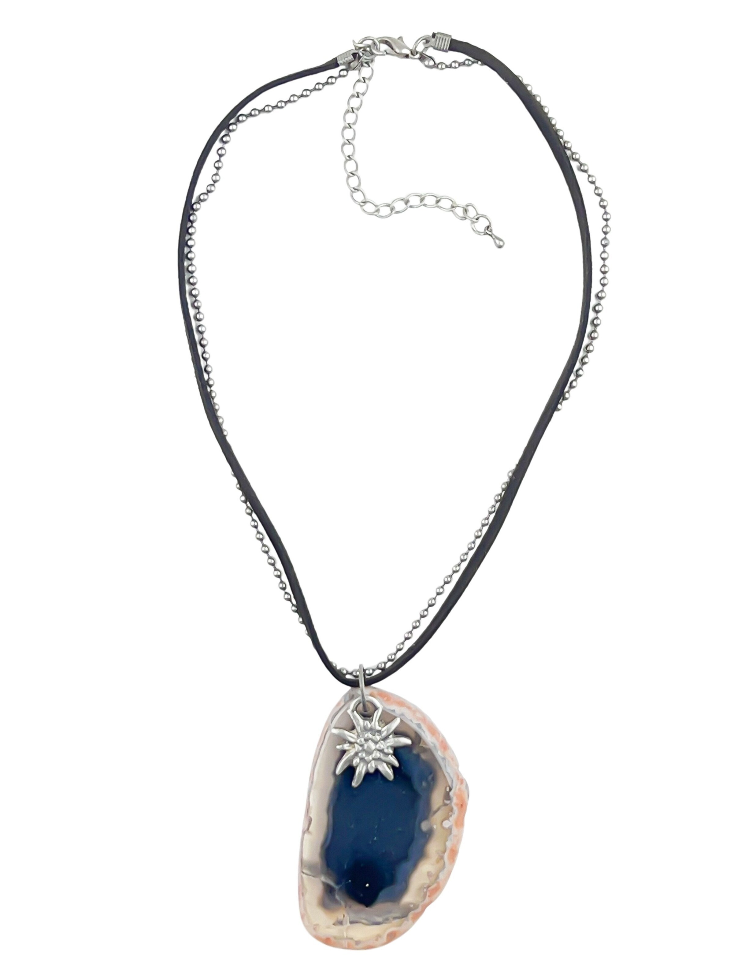 Allgäu Rebell Necklace 'Gretl' in Black: front