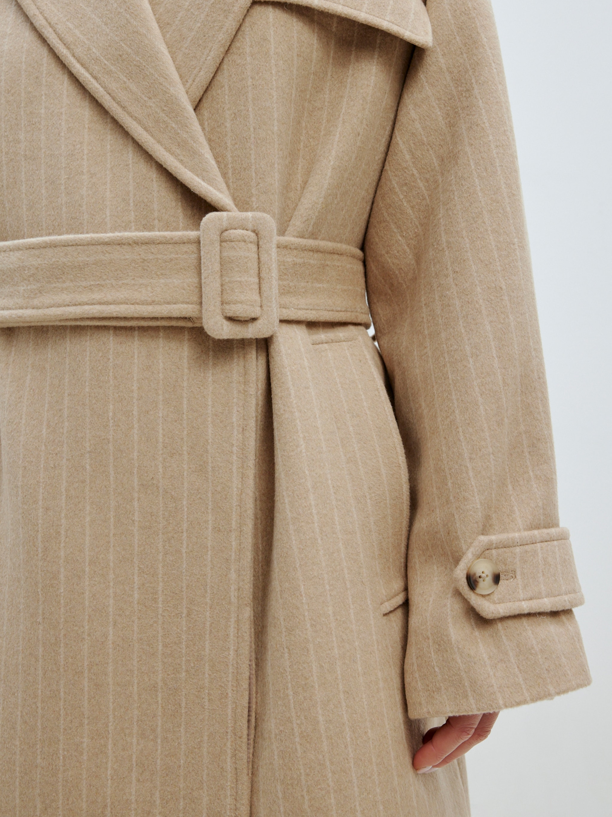 EDITED Producten Tussenmantel 'Eilika' Beige