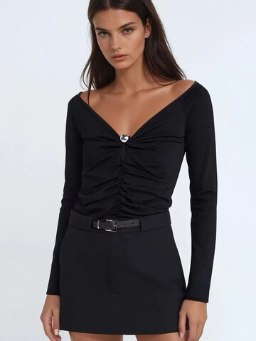 Hiccup Skirt in Black
