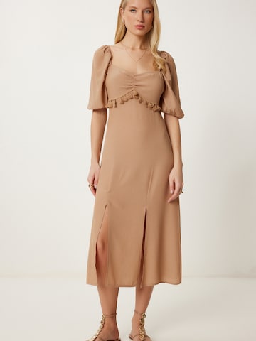 Happiness İstanbul Dress in Brown: front