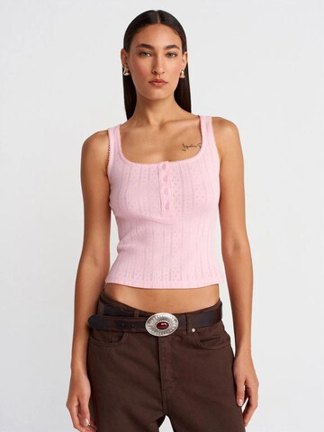 Dilvin Top in Pink: front