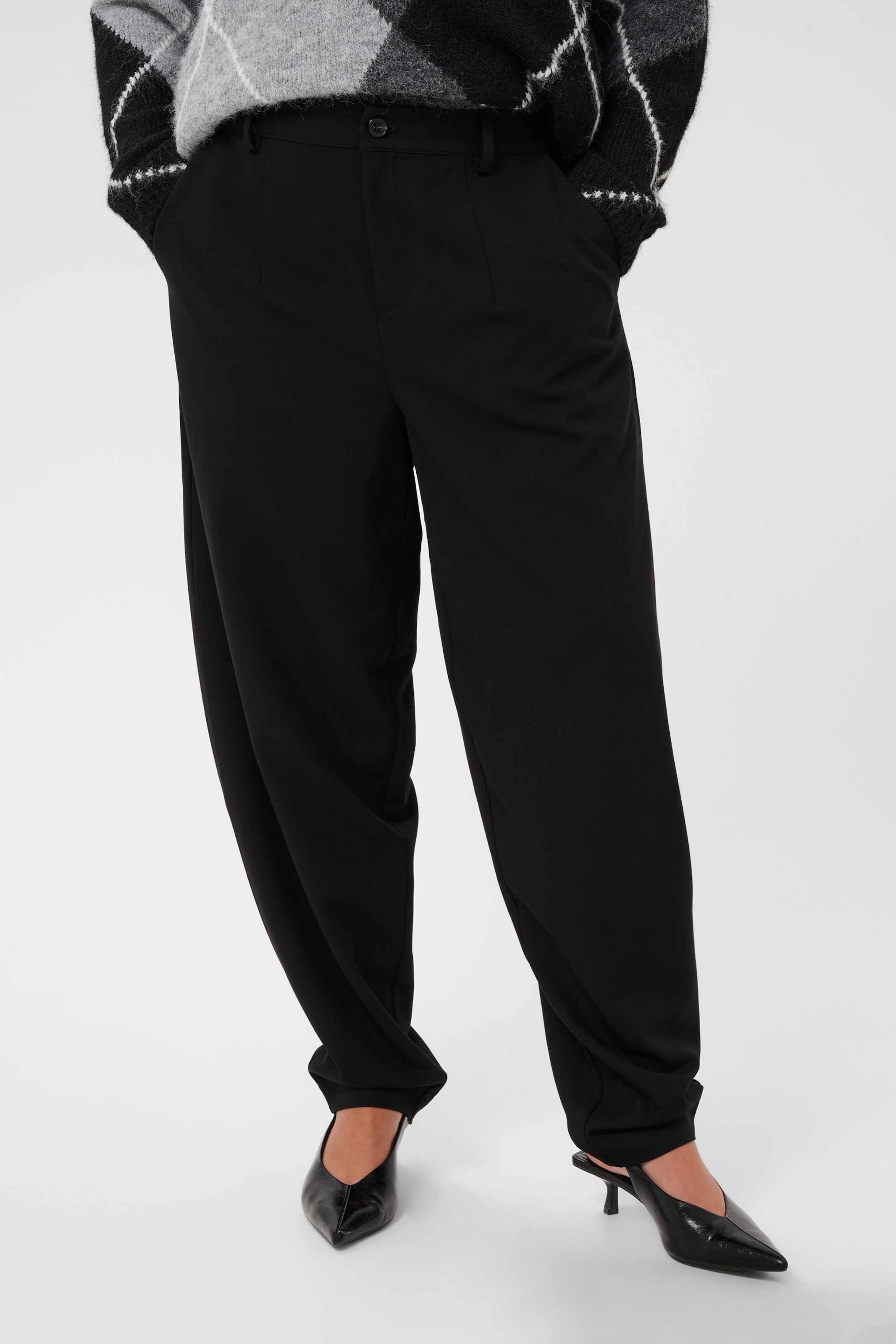 Loosefit Pantalon 'Sakira' KAFFE CURVE en noir
