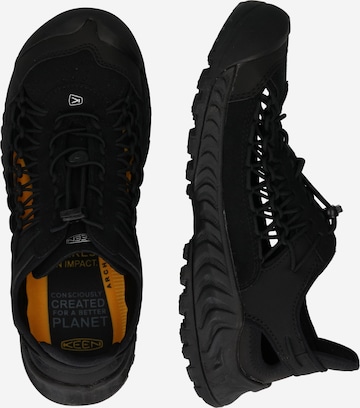 KEEN - Sapato baixo 'UNEEK NXIS' em preto