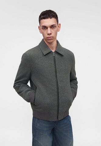 GUESS Between-Season Jacket in Grey