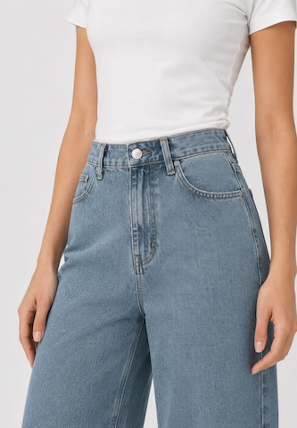 Elara Vat Jeans in Blauw