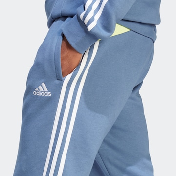 ADIDAS SPORTSWEAR Tapered Sporthose in Blau