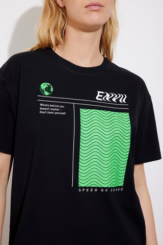 Envii T-shirt i svart