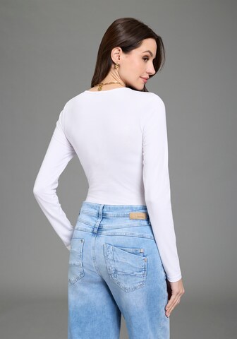 LAURA SCOTT Shaping Bodysuit in White