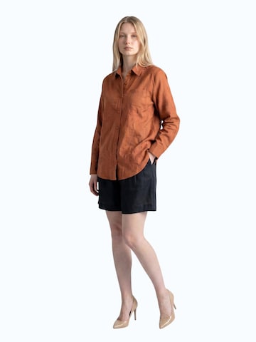 Viore Blouse in Brown: front