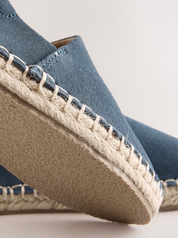 Chaussure basse Next en bleu