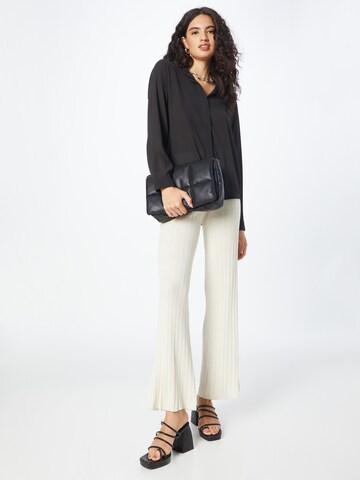 ICHI - Blusa en negro