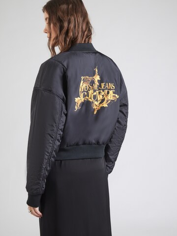 Versace Jeans Couture Демисезонная куртка в Черный