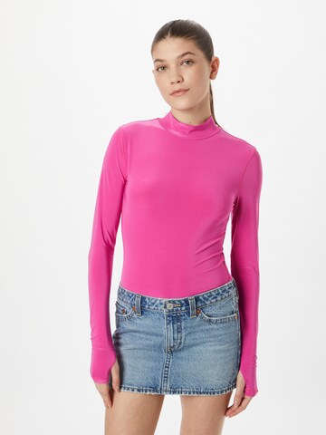 LEVI'S ® Тениска 'Mammoth Secondskin' в розово: отпред