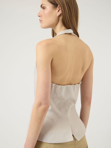 Gilet di YAS in grigio