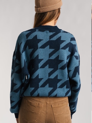 Twothirds Sweater 'Millisle - Houndstooth' in Blue