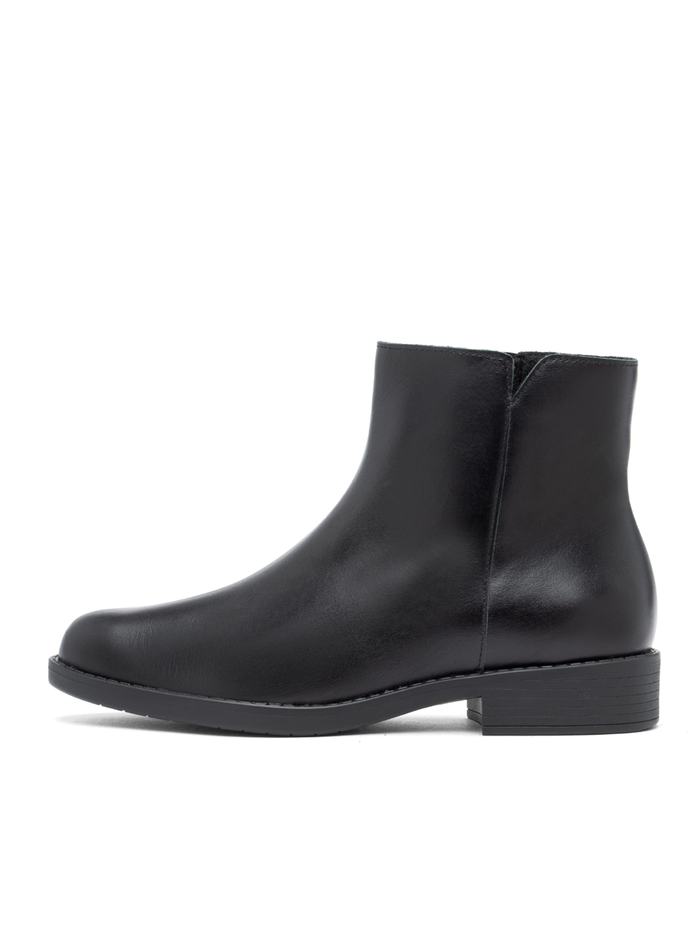 Bottines RYŁKO en noir : devant