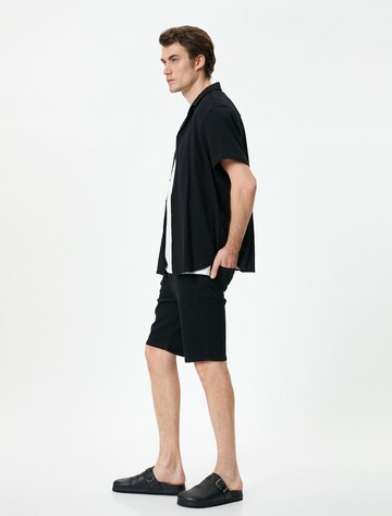 Koton Regular Broek in Zwart