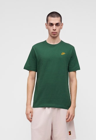Regular fit Maglietta 'Club' di Nike Sportswear in verde