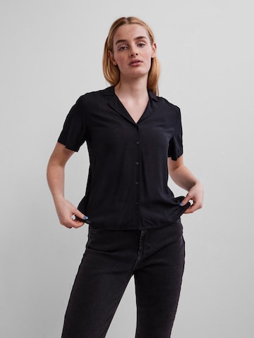 PIECES - Blusa 'Olivia' en negro: frente