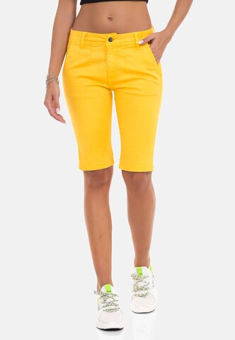 CIPO & BAXX Skinny Pants in Yellow: front