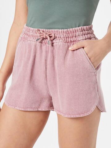 Dondup Regular Shorts in Pink