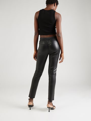 Coupe slim Pantalon 'IVANA' OAKWOOD en noir