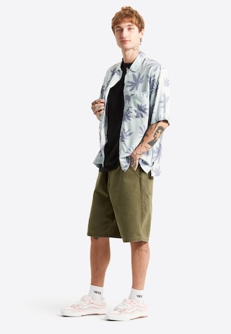 VANS Comfort fit Button Up Shirt 'Van Doren' in Green