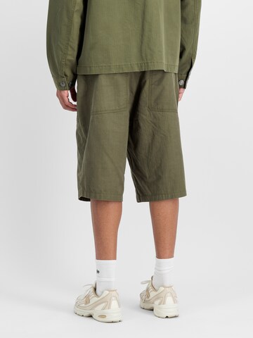 ALPHA INDUSTRIES Loosefit Sportsbukser 'P41 HBT Combat' i grøn