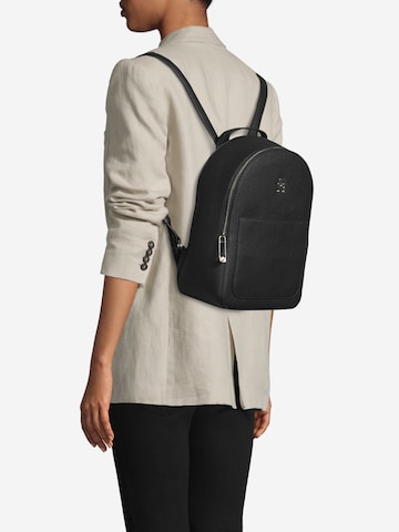 TOMMY HILFIGER Rucksack in Schwarz