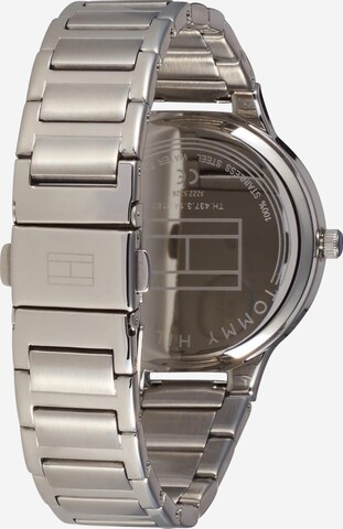 TOMMY HILFIGER Uhr in Silber