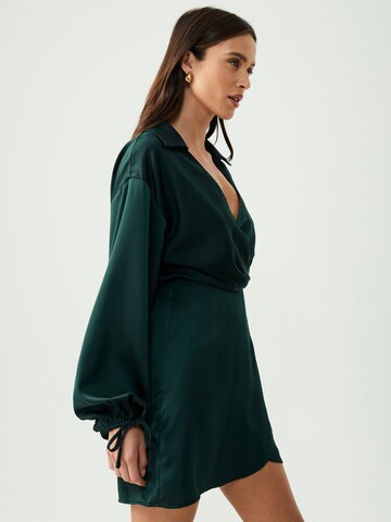 Sável - Vestido camisero 'MAYAR' en verde: atrás