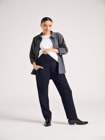 Only Maternity - Pierna ancha Pantalón en azul: frente