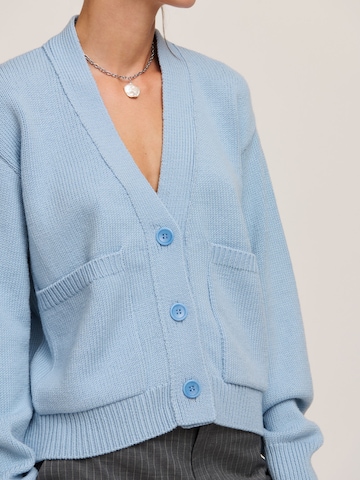 A LOT LESS Knit Cardigan 'Abby' in Blue