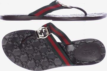 Gucci Sandalen 37,5 in Grün: predná strana