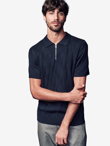 T-Shirt Next en bleu : devant