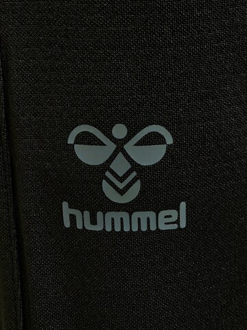 Hummel Regular Sporthose in Schwarz