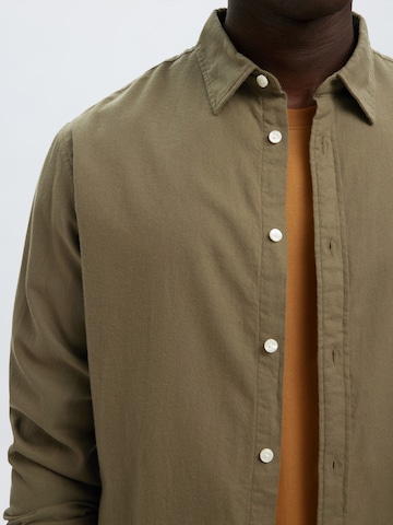 SELECTED Slim fit Πουκάμισο 'SLHSLIMOWEN' σε πράσινο