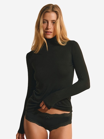 Maillot de corps 'Warm Light' ETAM en noir : devant
