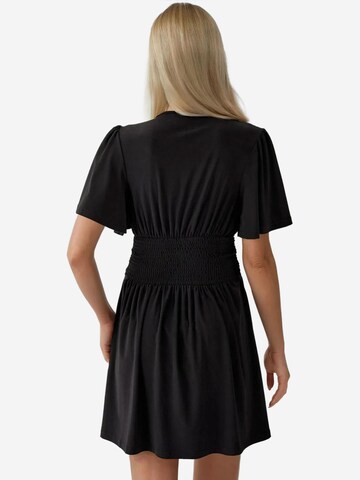 Hiccup Kleid in Schwarz