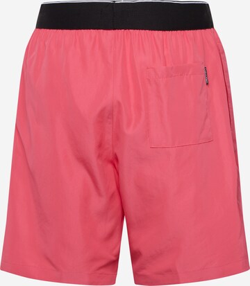 Pantaloncini da bagno di Calvin Klein Swimwear in rosa