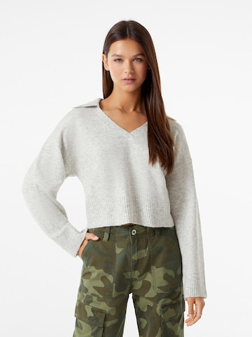 Bershka Sweater in Grey: front