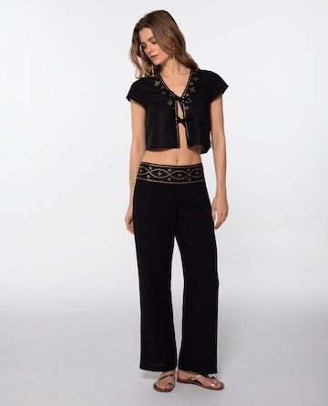THE-ARE - Blusa em preto